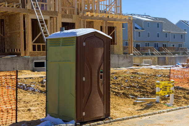 Best Porta potty delivery and setup  in Cheboygan, MI